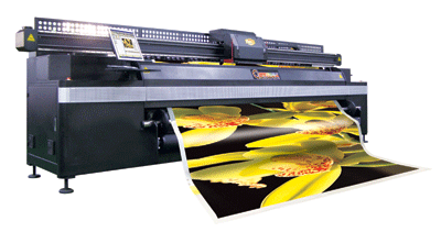 코니카 헤드를 탑재한 하이엔드급 대형장비 '스콜피온3300'.